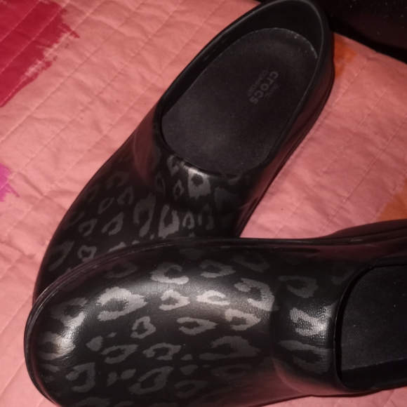Black Crocs - Picture 3 of 3